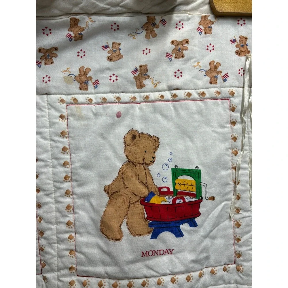Vintage Grandmacore Baby Unbranded Days of the Week Teddy Bear Quilt 41x41 White